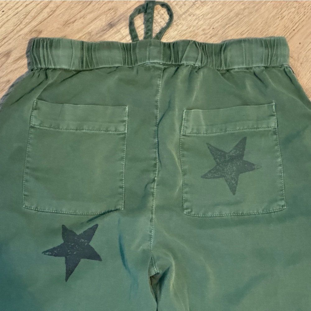 Sundry Olive Green Black Star Print Drawstring Pants Size 1 Small - Picture 6 of 6
